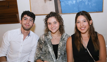  Andrés, Leticia y Fernanda.