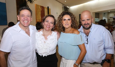  Mario González, Laura Vargas, Berenice Díaz Infante y Paco Hinojosa.