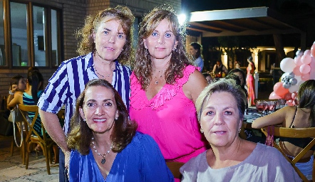  Ana Bell Valle, Lorena Robles, Mónica Alcalde e Isabel González.