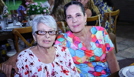  Gasi Robles y Mary Carmen Delgado.