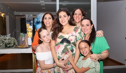  July Mahbub, Scarlett, Ale y July Garelli, Julieta y Regina Veytia.