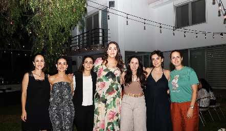  Daniela, Yolanda, Lula, Scarlett, Luciana, Daniela y Ana Gaby.