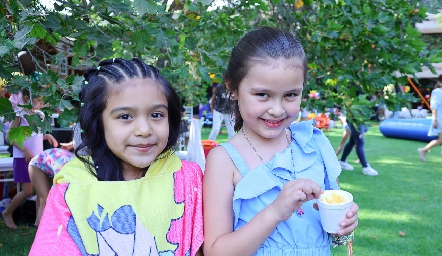  Leslie y Montse.