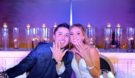  Juan Pablo Martín y Alondra Orantes ya son esposos.