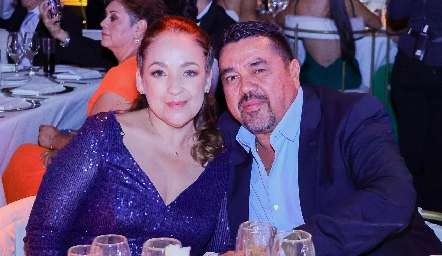 Verónica Fraga y Alfredo Delgadillo.