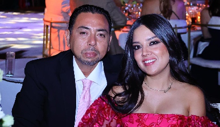  Oscar Lucio y Cristell Camarillo.