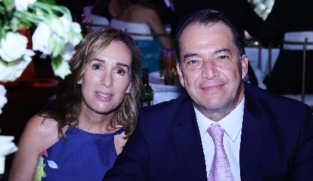  María Elena Ávila y Eduardo González.