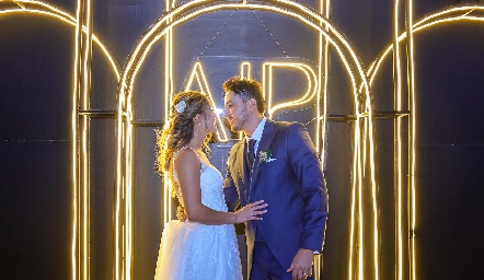  Juan Pablo Martín y Alondra Orantes ya son esposos.