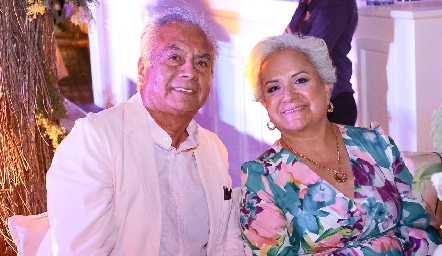  Omar Flores y María Rosa Castro.
