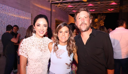  Ligia Arriaga, María José Barragán y Diego Rodríguez.