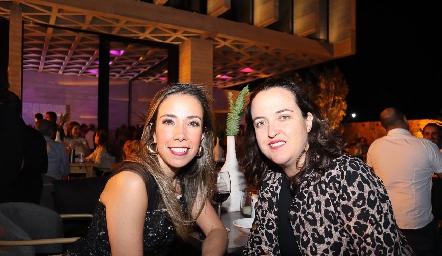  Diana Arriaga y Ana Ordoñez.