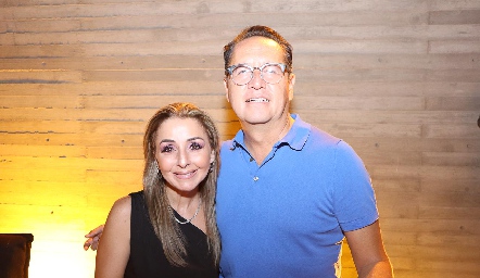  Verónica Antunes y Francisco Gallegos.