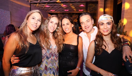  Begoña Martínez, Montserrat Martínez, Gloria Leal, Alejandro Granados y Mari Carmen Mejía.