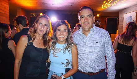  Cristina Ortiz, María José Barragán y Jesús Fernández.