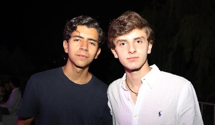  Mario Veliz y Marcelo Saquis.