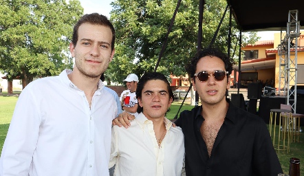  David Estrada, Fermín Azcona y Juan Pablo Chevaile.