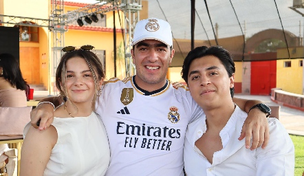  Daniela Odriozola, Vicente Azcona y José Miguel Ruiz.