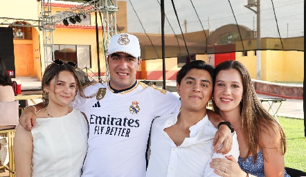 Daniela Odriozola, Vicente Azcona, José Miguel Ruiz y Mariana Mendizábal.