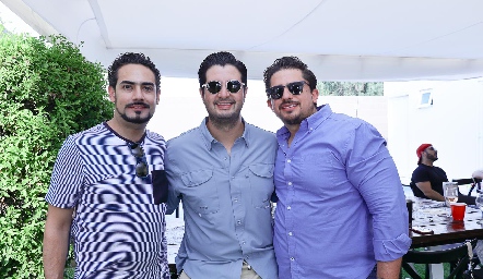  Victorio Ortiz, José Benavente y Manuel Mora.