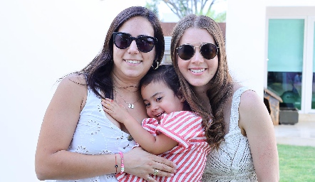  María Berrueta, María Domínguez y Pilar Castañón.