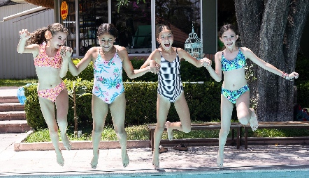  Inés, Ana Sofi, María y Pau.