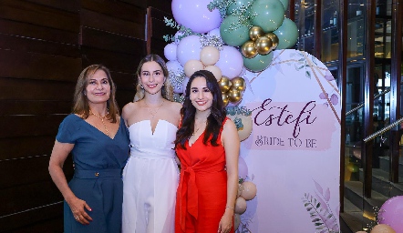  Zaira Minero, Estefanía Calvillo y Priscila Calvillo.