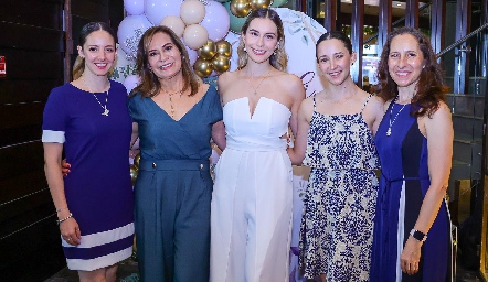  Ana Laura Ortiz, Zaira Minero, Estefanía Calvillo, Andrea Ortiz y Gabriela Domínguez.