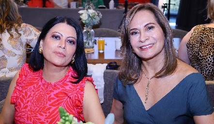 Yara Vázquez y Zaira Minero.