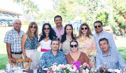  Juan Manuel Córdova, Lula Alvarado, Antonio Gutiérrez, Ceci Montelongo, Francisco Escobedo, Luis Fonseca, Gabriela Flores, Lurdes Obregón y Pablo Ortiz.