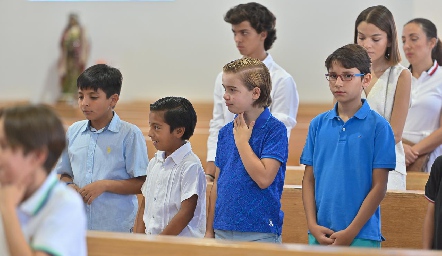  Amigos de Marcelo los acompañaron.