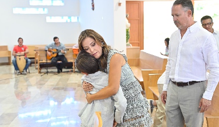  Marcelo Pérez y su Mamá, Guadalupe Vázquez.