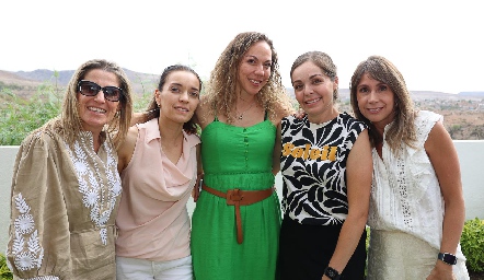  Sofía Rueda, Vanessa Juárez, Marcela Guevara, Rouss y Leyre Hurtado.