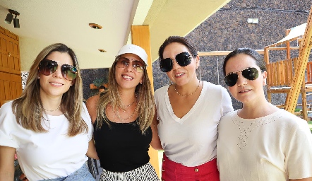  Imelda Martínez, Sofía Múzquiz, Fer Castillo y Mariana Meade.