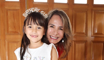  Renata Cordero y Claudia de Ávila.