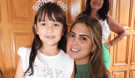  Renata Cordero y Bárbara Berrones.