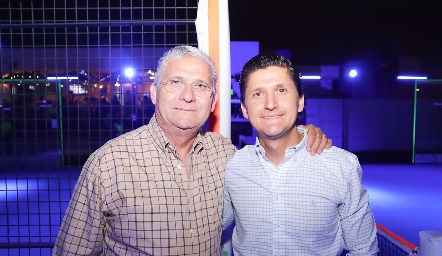  Arnoldo y Nono Pérez.