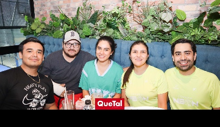  Carlos Torres, Antonio Castro, Mayela González, Ale Saucedo y Rúben.