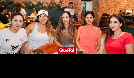  Ana Martínez, Eri Betancourt, Idalia de Alba, Claudia Lara y Sara Ramírez.