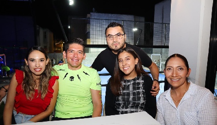  Carla, César, Daniel, Fernanda y Alba.