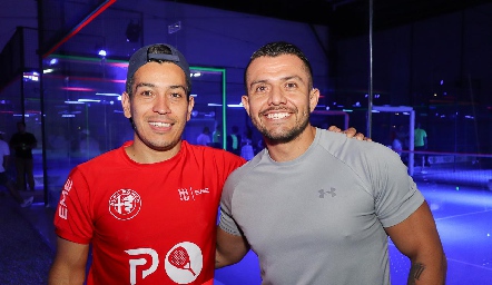  Luis Olivares y Noel Serrano.