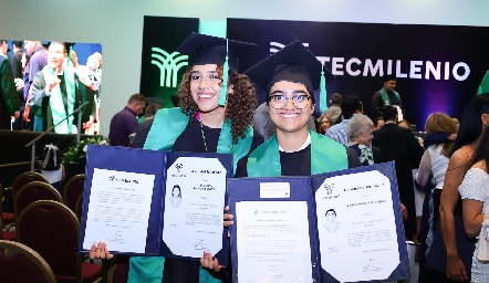  Rosa Rodríguez y Valerie Montes.