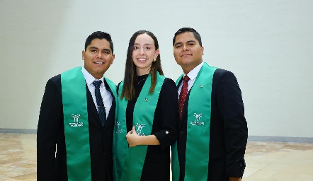  Francisco Javier Elías, Vanessa Valdés y Fausto Elías.