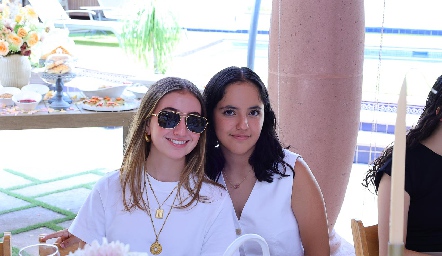  Isa Burberg y Fátima Ruiz.