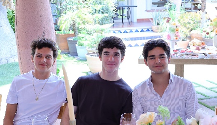  Santiago Gómez, Julián Castro y Diego Gallegos.