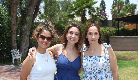  Gano, Lupita, Erika.