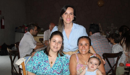  Lau Benítez, Juliana Moreno, Mila Nemer y  Dani Paz.