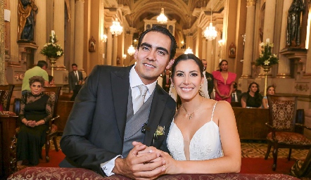  Mauricio Sánchez Herrera y Daniela Mauricio Guzmán ya son esposos.