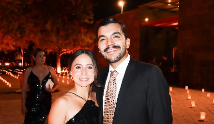  Ana María Castillo y Elías Barcasar.