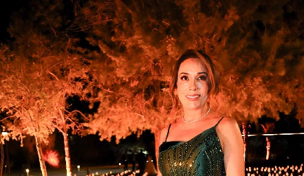  Lorena Herrera.