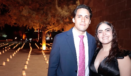  Mauricio Montiel y María José Flores.